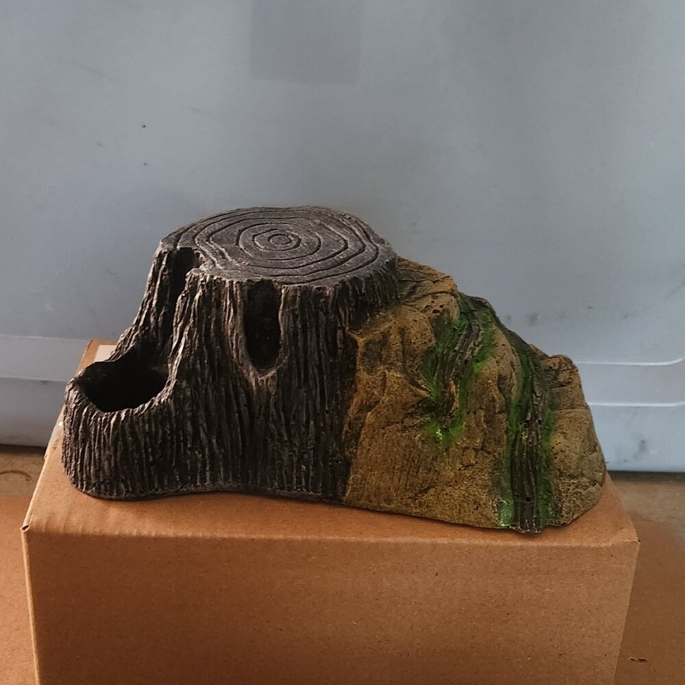 Aquazoo Large Fish Tank Decoration & Reptile Hide – Flat Tree Stump
